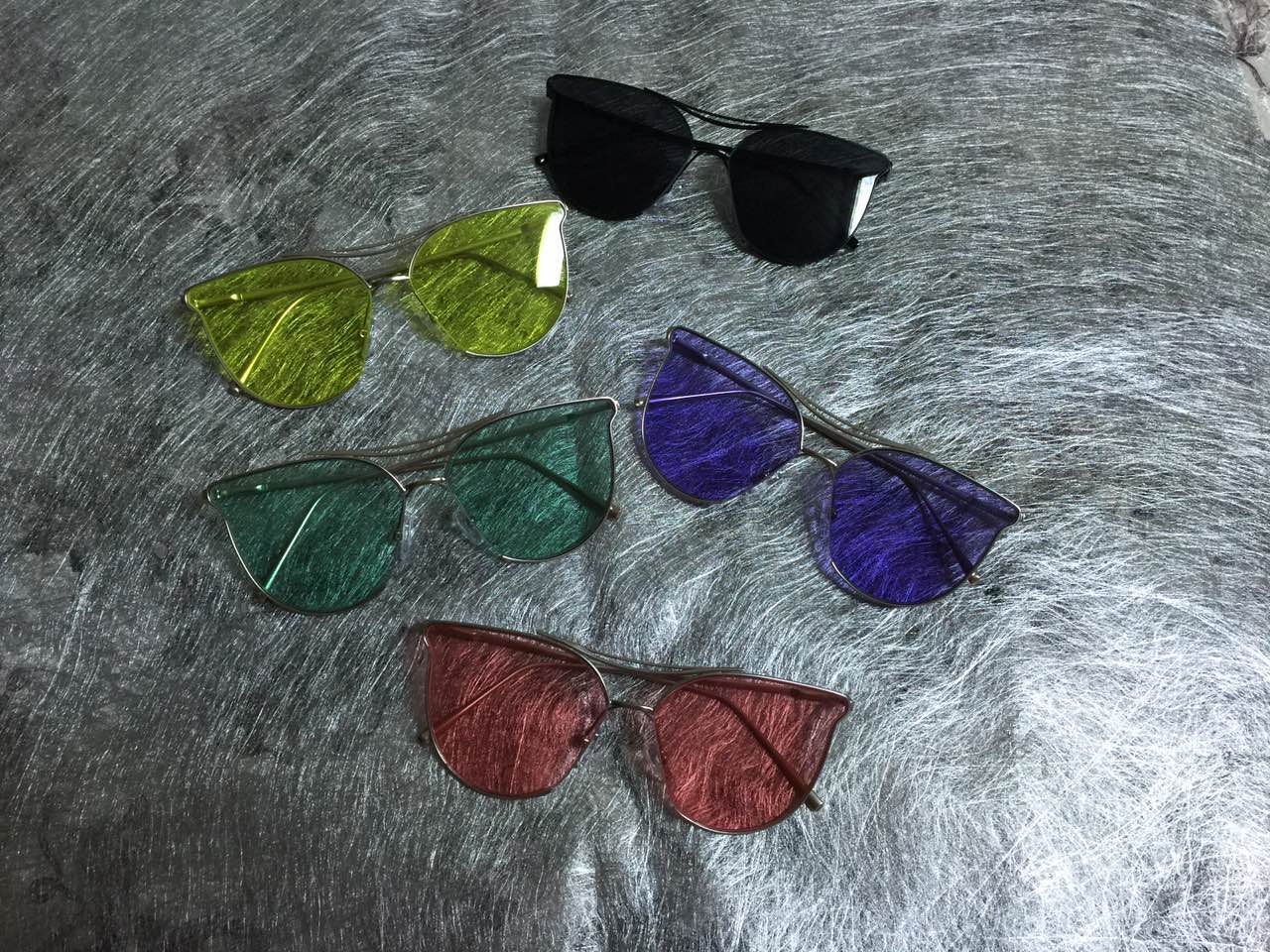 世紀(jì)歐美品牌太陽(yáng)鏡